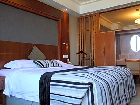 Mainland Chinese Citizen - Family Seaview Suite