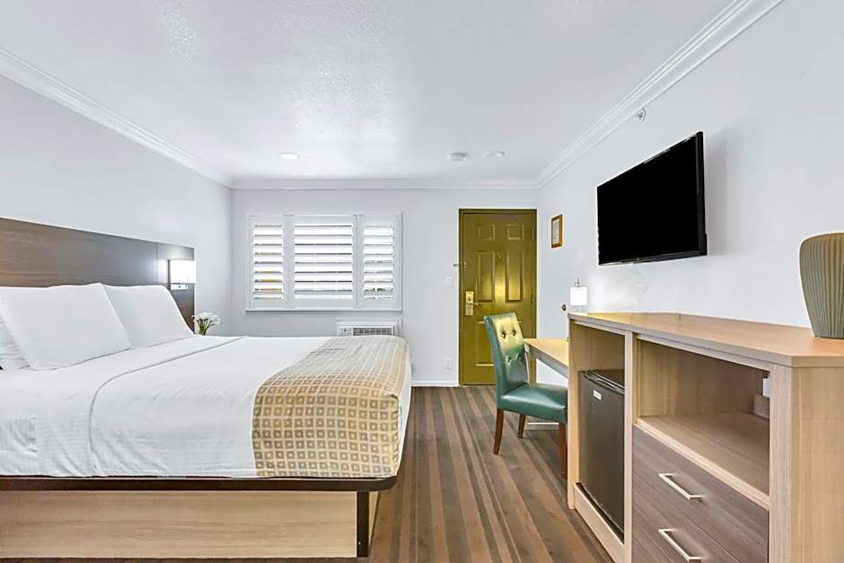 Napa Valley Hotel & Suites