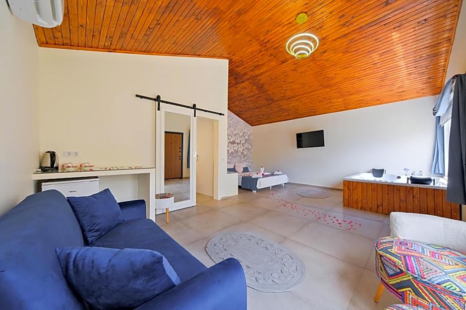Larimar Suite Hotel