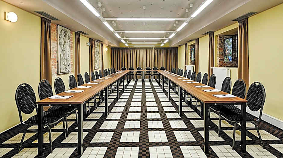 Grandezza Hotel Luxury Palace