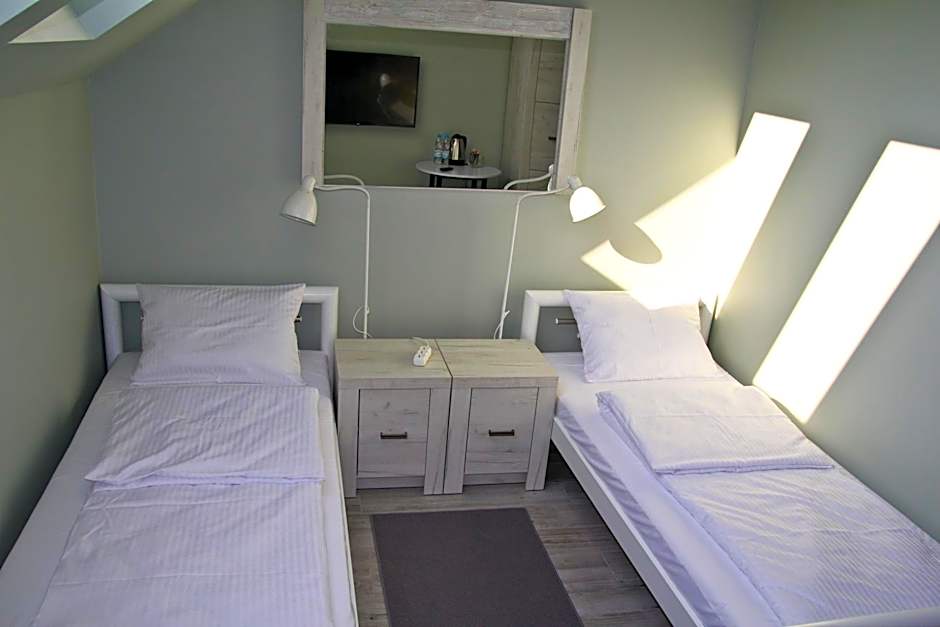 Motel Lunar