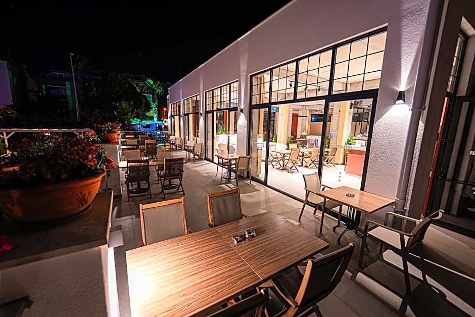 Begonville Hotel