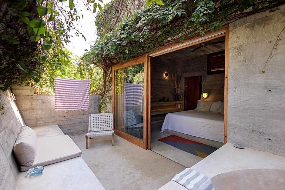 Casa TO - Adults Only