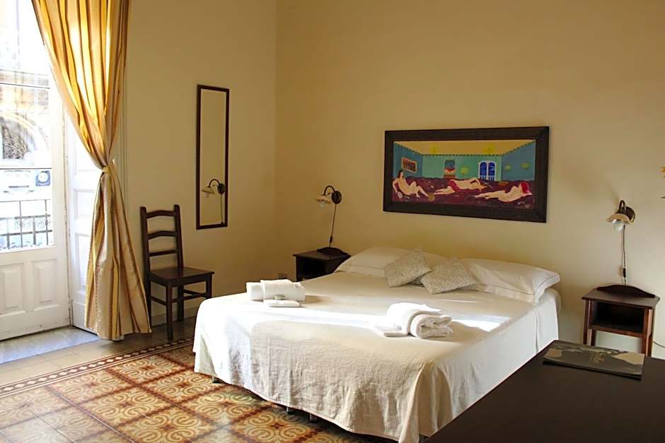 Aloi Rooms
