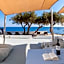 Akrotiri Hotel
