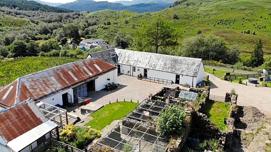 Garrison Farm with Hot Tub