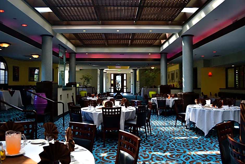 DoubleTree by Hilton Chatsworth