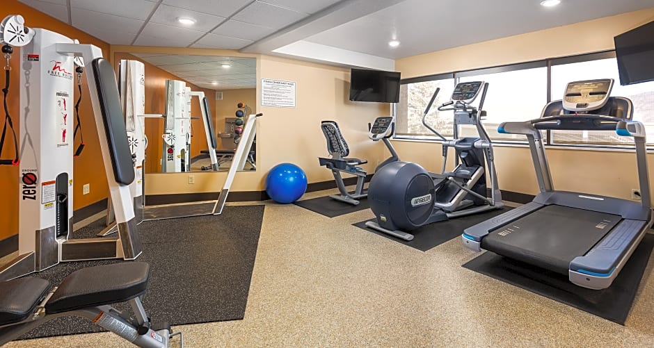 Best Western Plus Landmark Inn