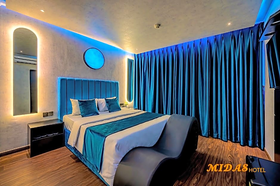 Midas Hotel