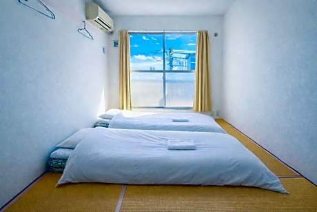 【Japanese-Style Room with Shared Bathroom】 for 2 person