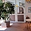 EGG HOTEL - HOTEL LES GENS DE MER Dieppe