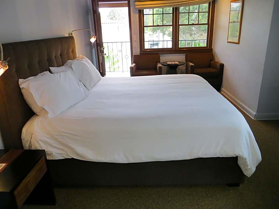 Casa Del Mar Inn