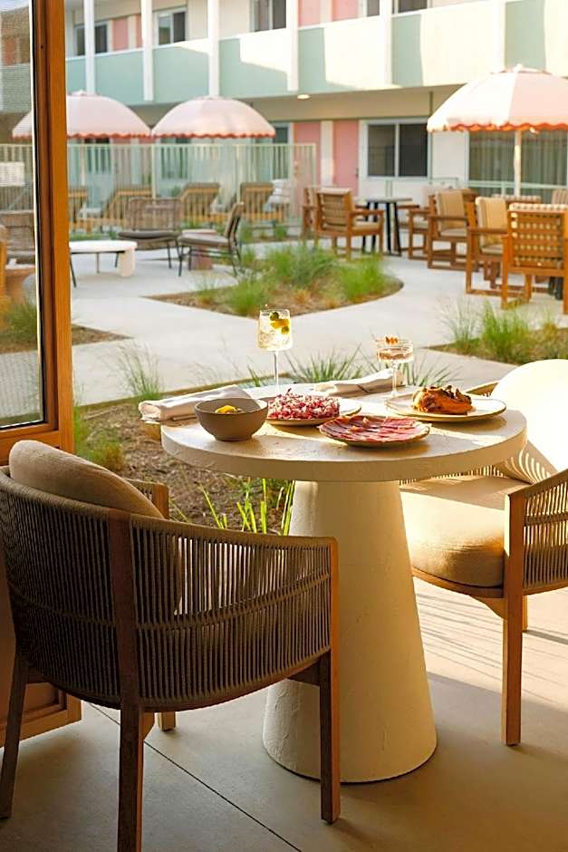 City Center Hotel by Kasa – Long Beach, CA