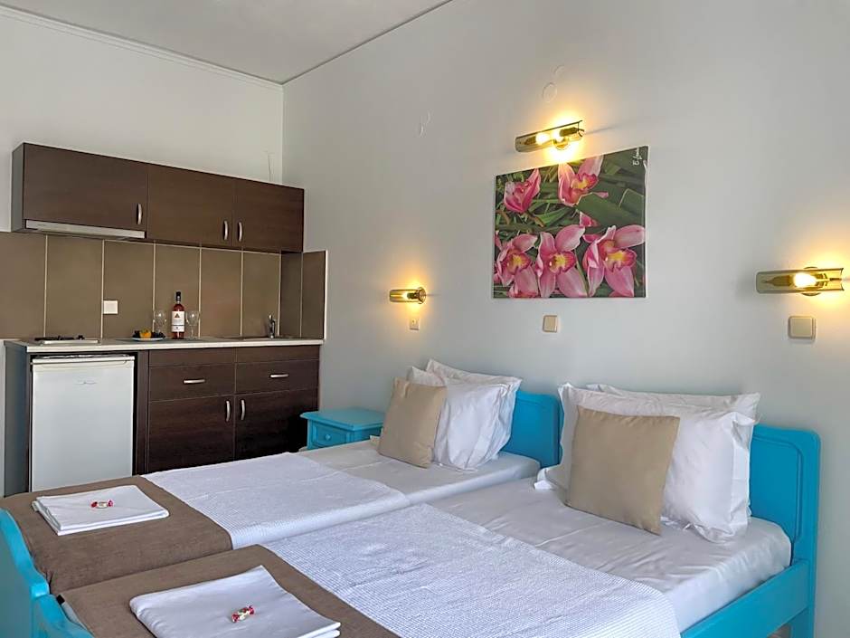 Stratos Hotel