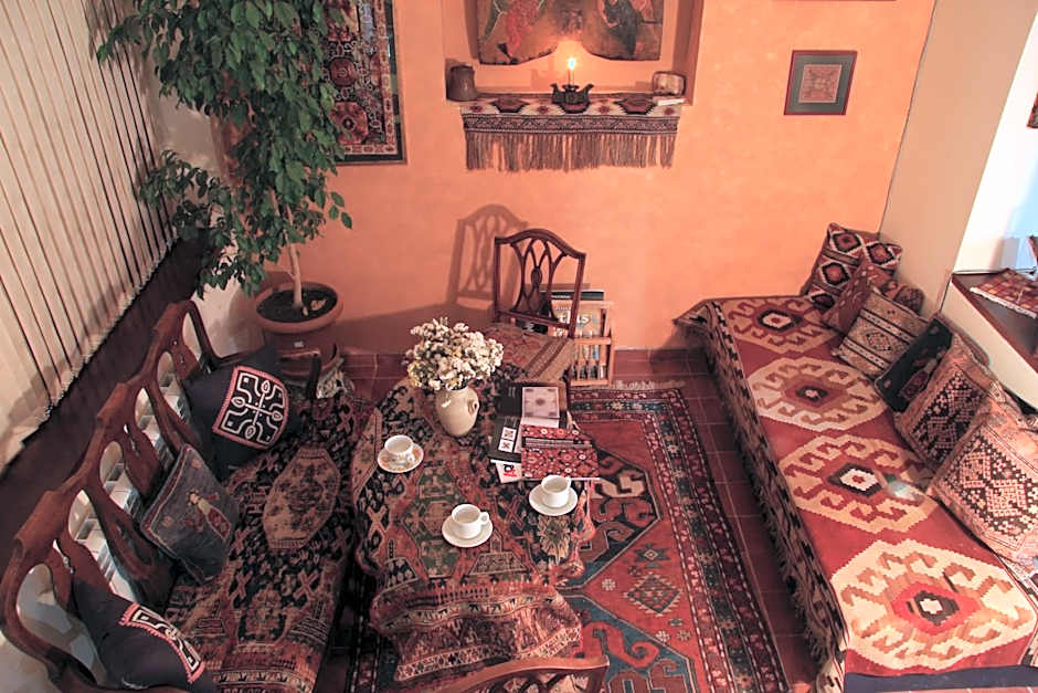 Silk Road Hotel