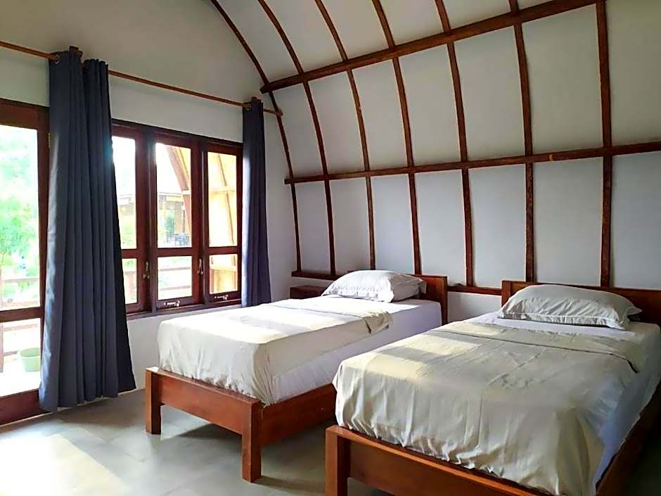 Gino's Place - Guest House & Jungle Trekking