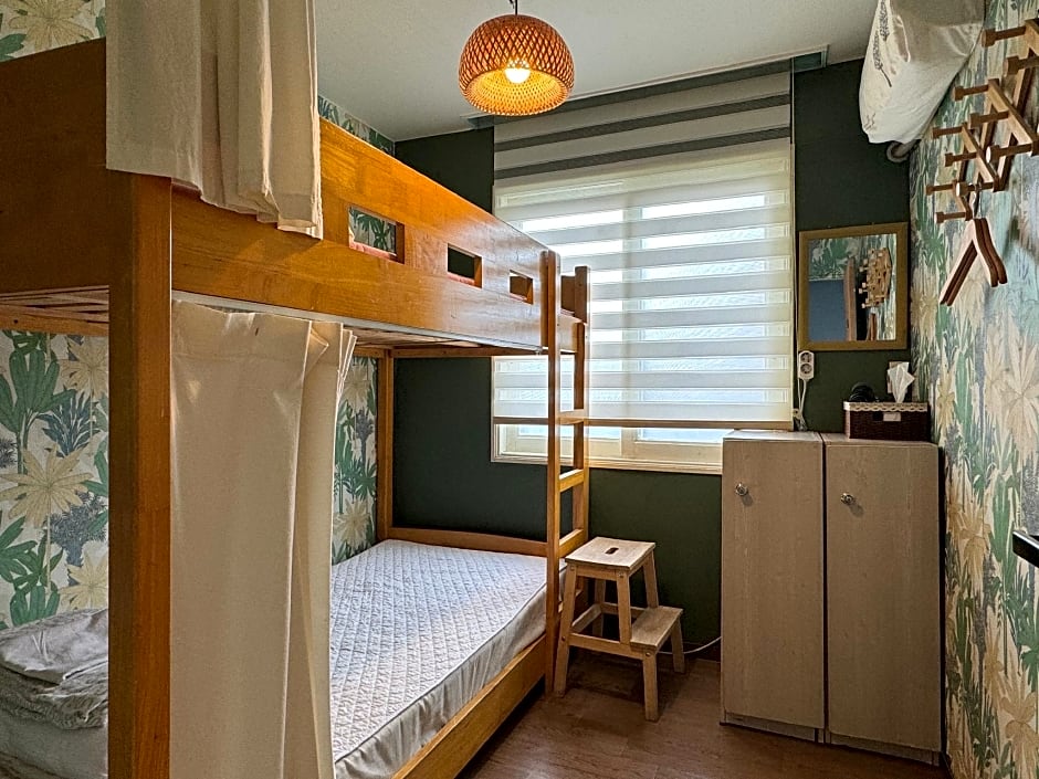 Greenday Guesthouse