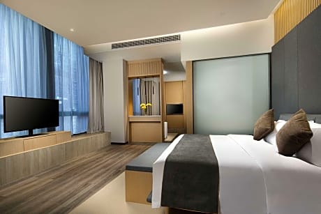 Business King Suite