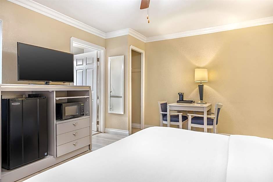 Best Western Tradewinds