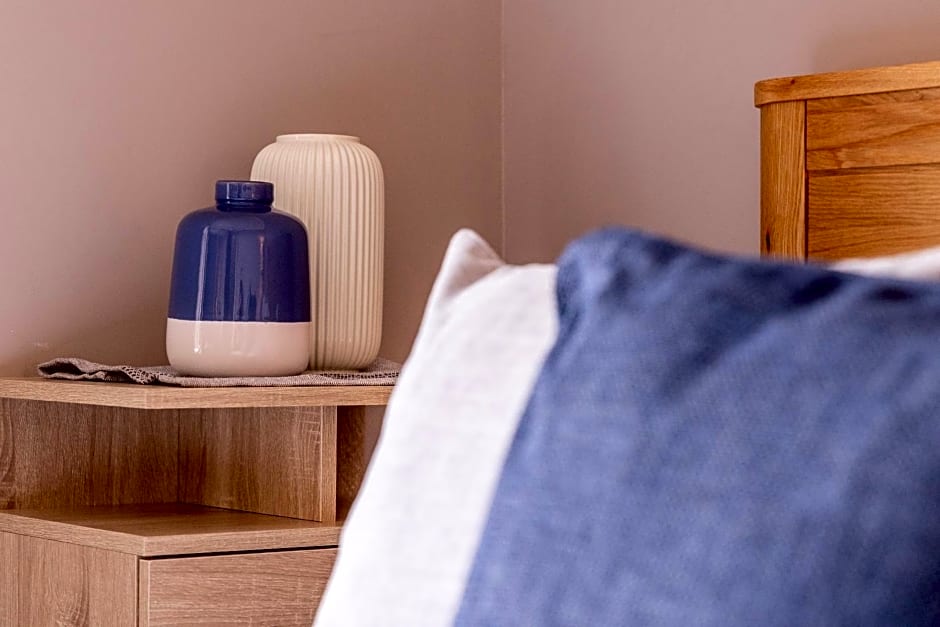 Westertonhill Lodges - Private Hot Tub Hire Available