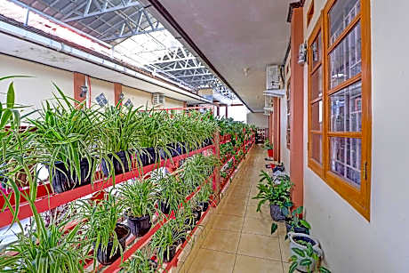 OYO Life 91480 Putridapisa Syariah