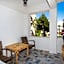 8 Rooms House