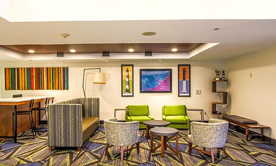 Holiday Inn Express Hotel & Suites Charleston - North, an IHG Hotel