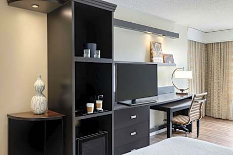 King Room - Mobility Accessible with Roll-In Shower