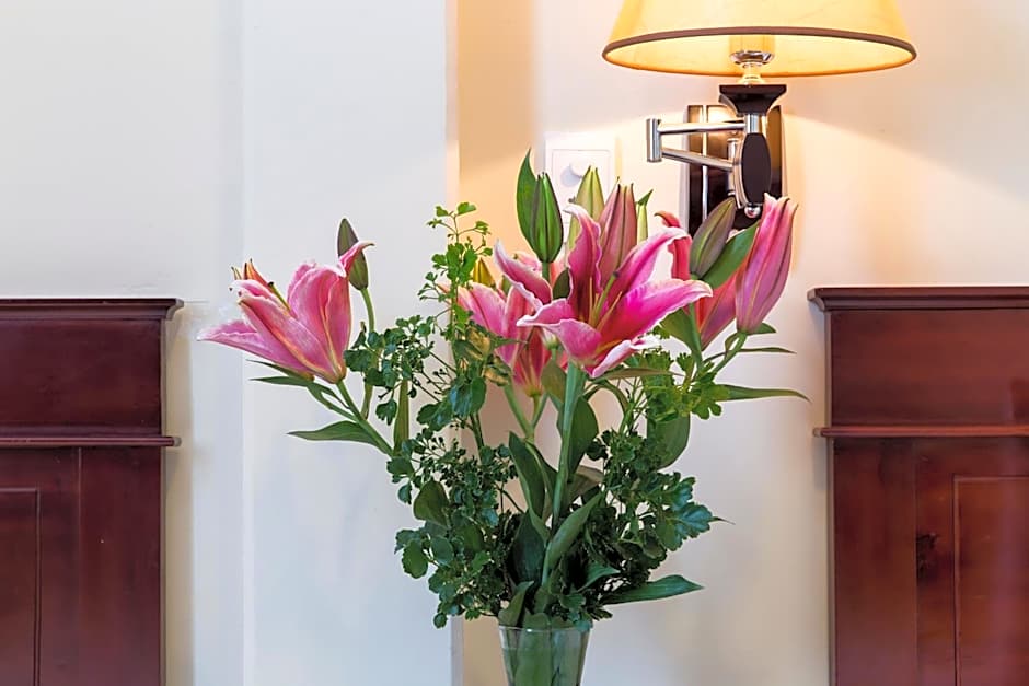 Valentine Luxury hotel - 31 Bui Vien Street