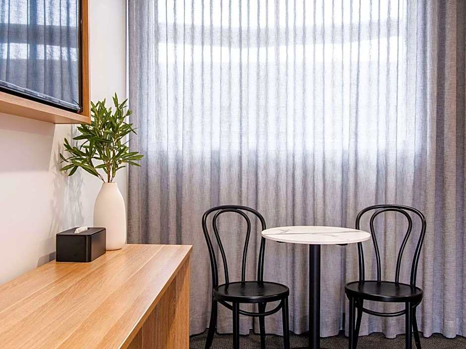 The Clairfield Hotel