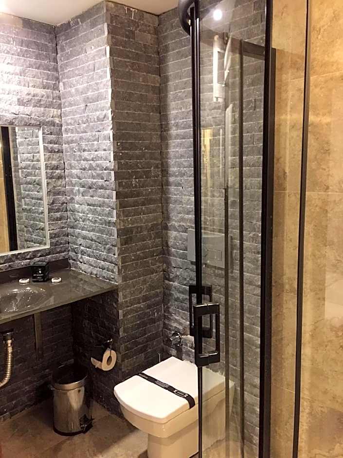 Weingart Seaside Hotel