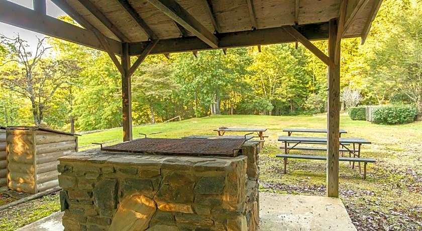 Mt. Mitchell Eco Retreat