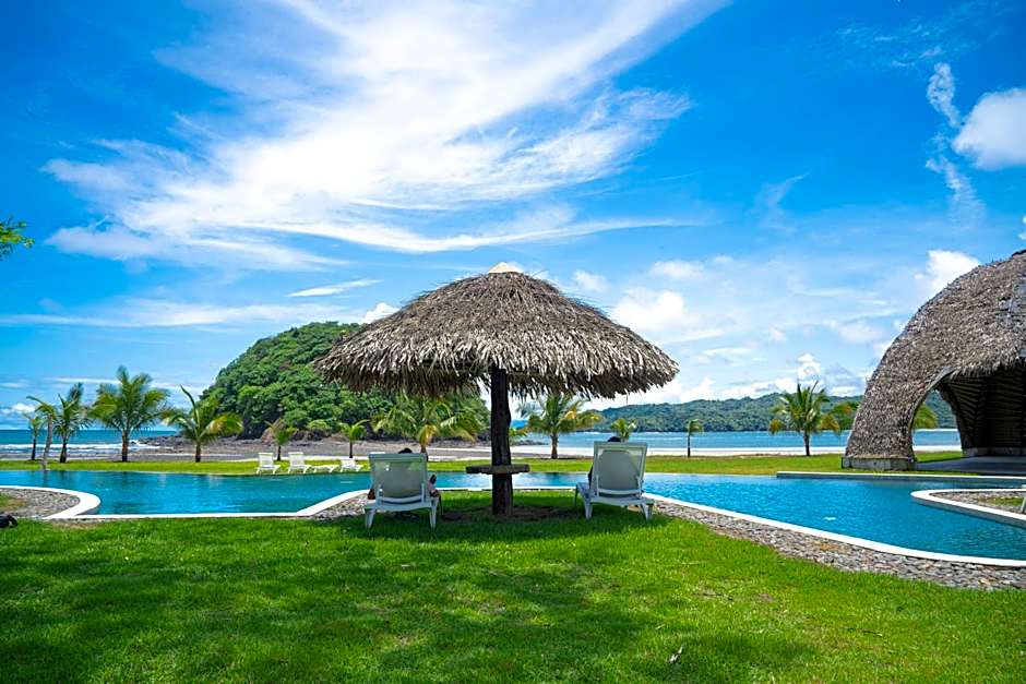 Villa Marina Lodge & Condos