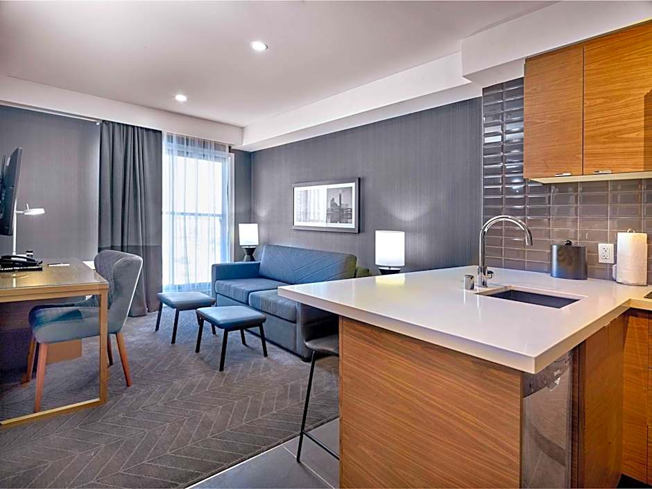 Sandman Signature Plano-Frisco Hotel