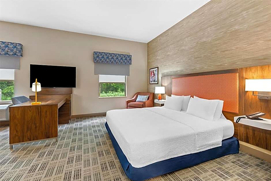 Hampton Inn By Hilton & Suites Grove City