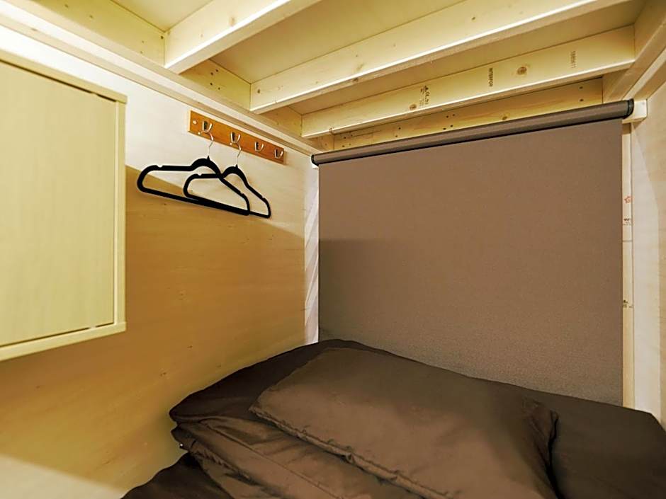 Akasaka Guesthouse HIVE