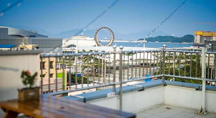 Big O Show Guesthouse