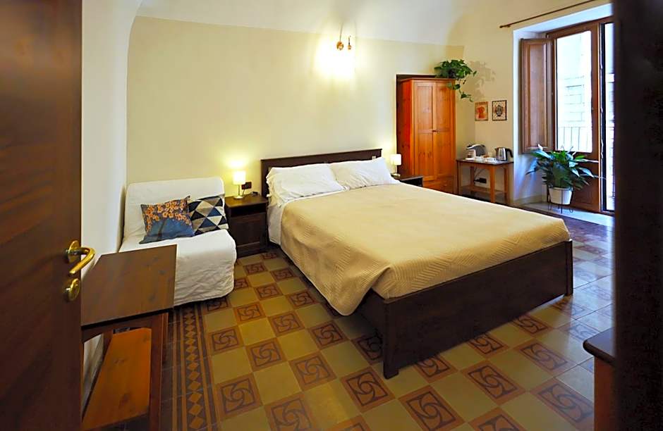 Cataneasy Rooms