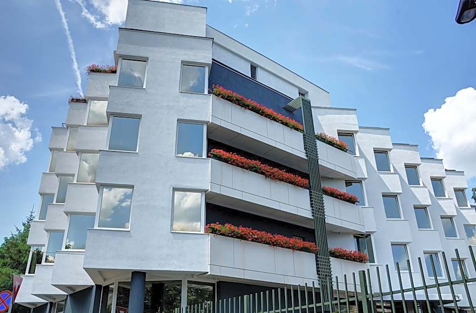 Best Western Plus Lido Hotel