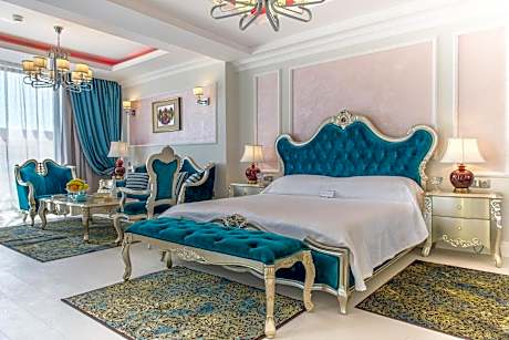 Phoenicia Royal Hotel