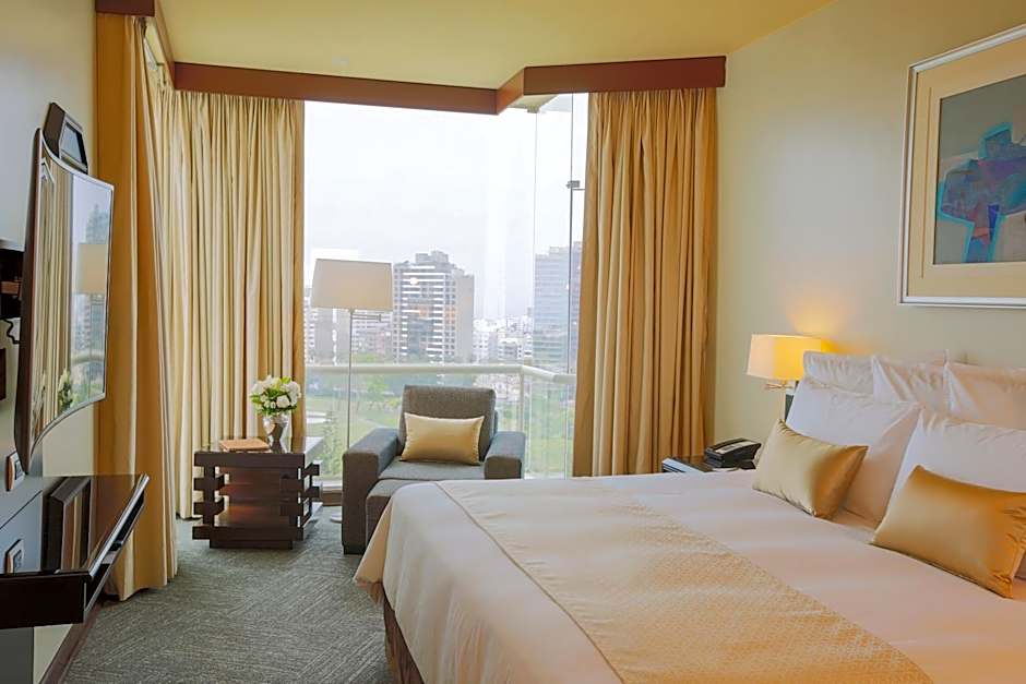 Delfines Hotel & Convention Center