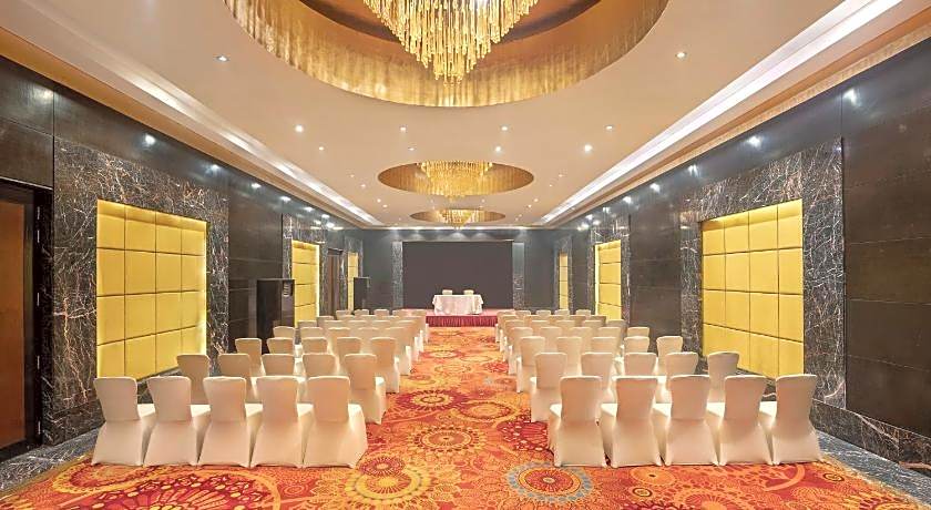 Hotel Radisson Blu Kaushambi Delhi NCR