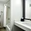 Courtyard by Marriott St. Louis Westport Plaza