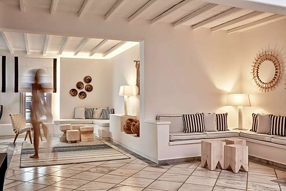 Mr and Mrs White Paros