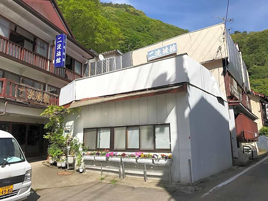 Niko Ryokan