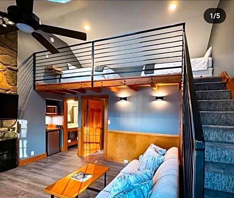 Family Loft Suite