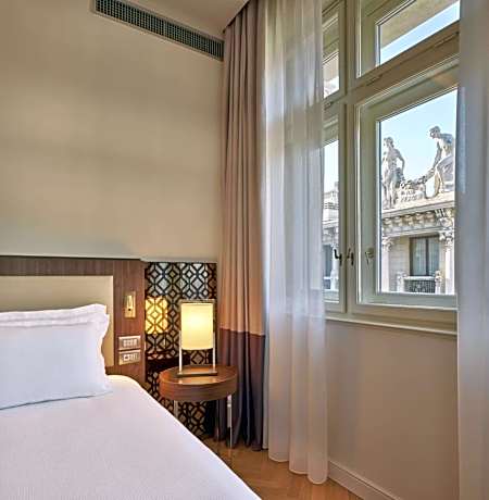 King Two Bedroom Suite