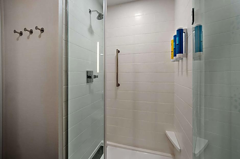 Tru by Hilton Santee