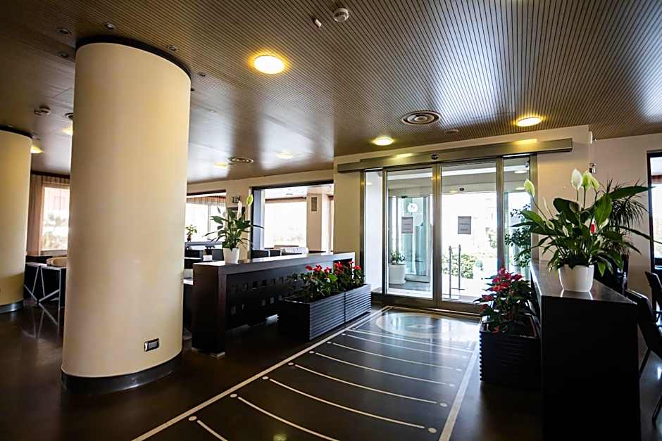 Abruzzo Marina Hotel - Family & Beach Resort