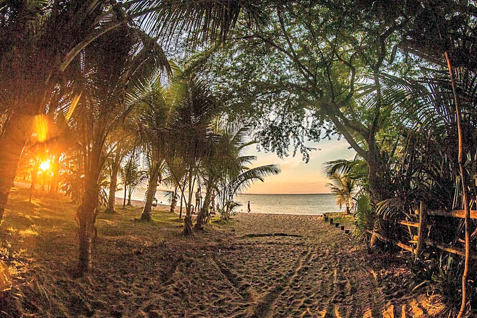 Pousada Ravenalas - Apartamentos e Flats